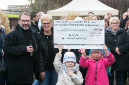 Uniklinik-Kita-Vereinsspende300118