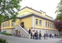 VorschaubildZentraler Hörsaal2004