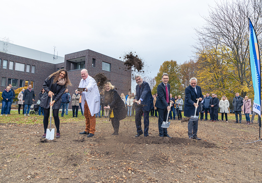 Spatenstich neuer Hörsaal