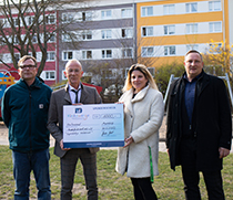 Kita-Spendenübergabe