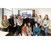Hebammen-Studierende beim ersten Buddy-Tag