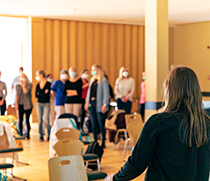 Flipchart-Präsentation vor Publikum