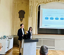 Dr. Jana Fruth und André Helm stellen das Projekt 