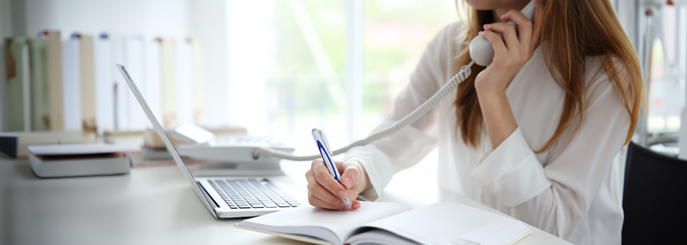 Kontakt © Africa Studio - stock.adobe