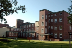 Kinderklinik-Vorderansicht