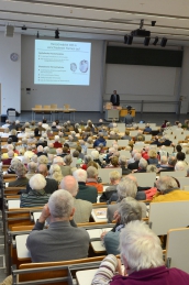 123. Med. Sonntag längs