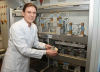 Laborleiterin Prof. Dr. Jessica Bertrand